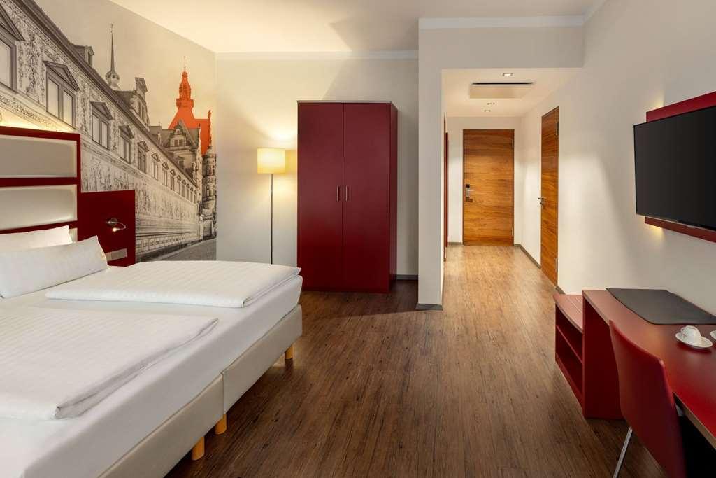 Amedia Plaza 4*