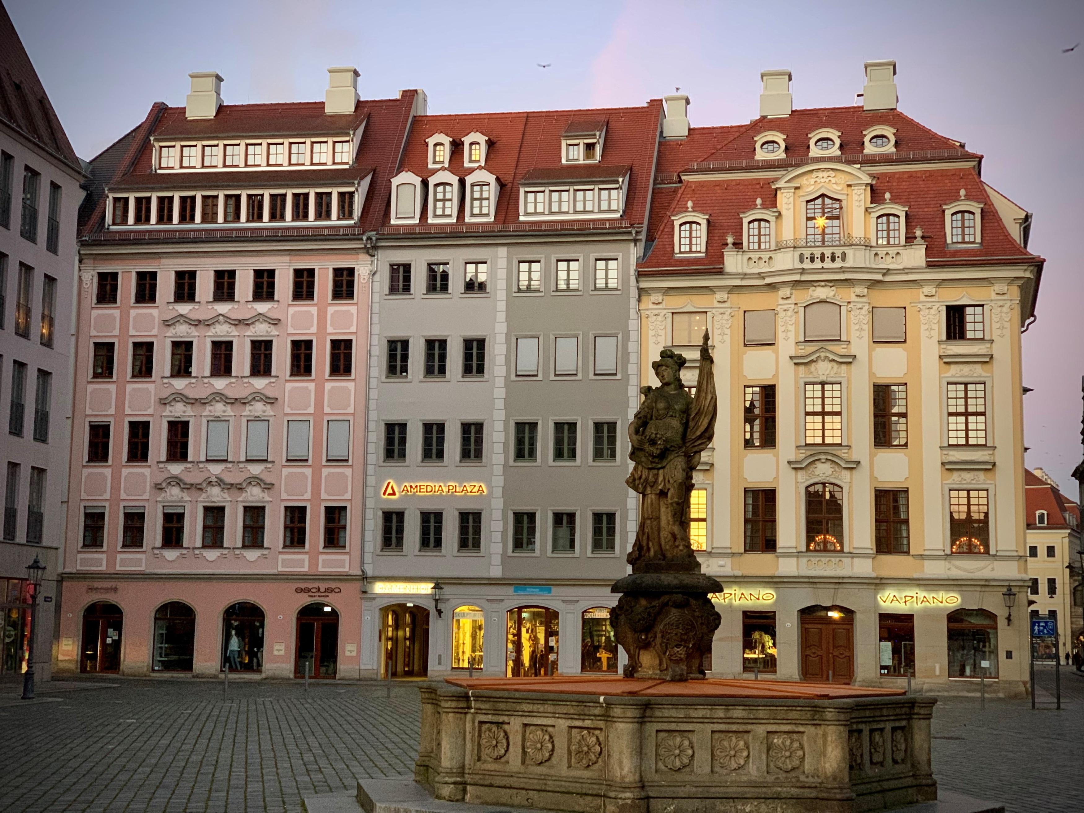 Amedia Plaza 4* Dresden
